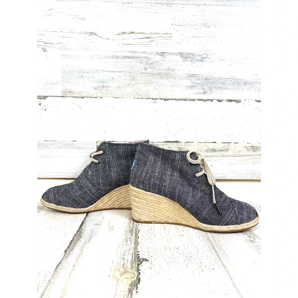 Toms Womens 8 Chambray Denim Wedge Espadrille Ankle Boots Boho Coastal